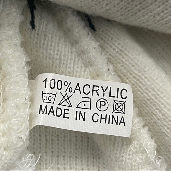 Cali Pom Pom Black & White Bear Beanie - Picture 4 of 4